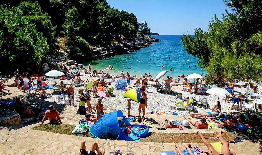 Apartment Mon Cheri-Located In A Quiet Neighbourhood Near Beaches Free Parking Pula Buitenkant foto