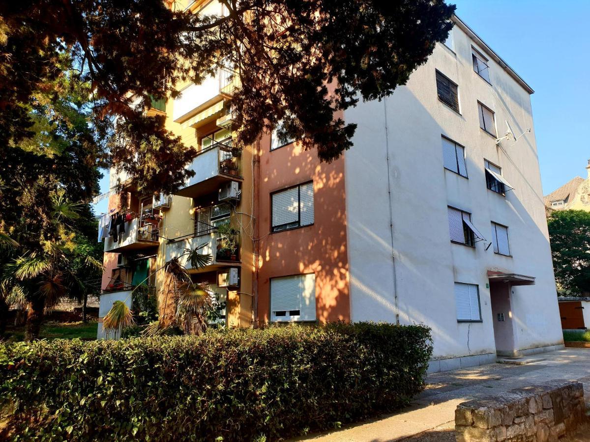 Apartment Mon Cheri-Located In A Quiet Neighbourhood Near Beaches Free Parking Pula Buitenkant foto