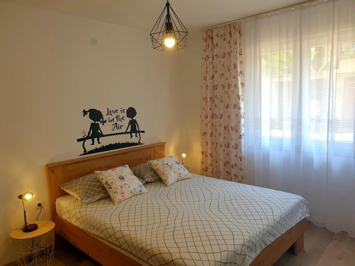 Apartment Mon Cheri-Located In A Quiet Neighbourhood Near Beaches Free Parking Pula Buitenkant foto